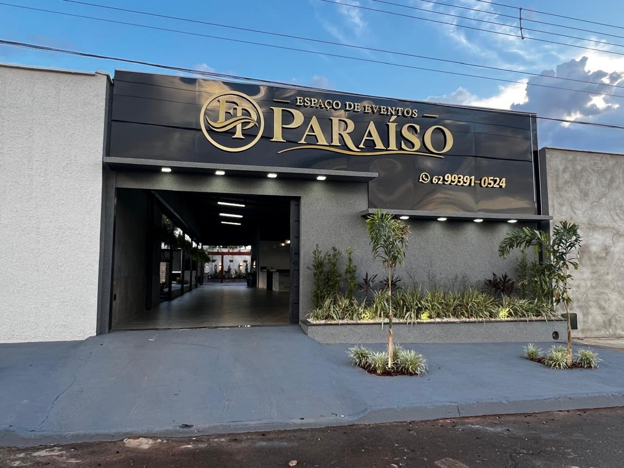 Fachada do Espaço de Eventos Paraíso